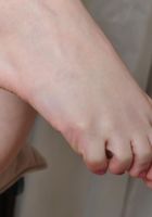 Annabelle Lee in footfetish, Annabelle Lee (cri007) ATK Galleria: Annabelle Lee (Annabelle Lee in footfetish)