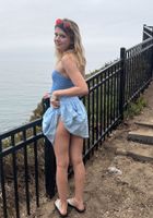 ATK Girlfriends: Dez Hansen (ATK Girlfriends Dez Hansen Photo Set)