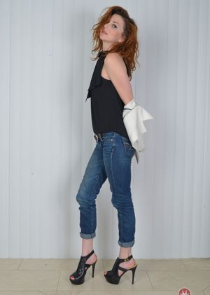 Emma Evins from ATK Natural & Hairy