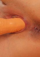Laura spreads her pussy, Laura (lau039) ATK Archives: Laura (Laura spreads her pussy)