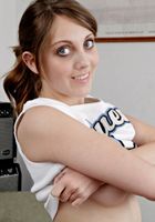 Horny coed Nickey loves to show off her pussy and ass, Nickey Huntsman (nic093) ATK Petites: Nickey Huntsman (Horny coed Nickey loves to show off her pussy and ass)