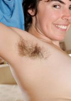 Renee in mature and hairy, Renee (ren003) ATK Natural & Hairy: Renee (Renee in mature and hairy)