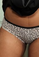 Ebony Sheryse spreads her pussy, Sheryse (she075) ATK Exotics: Sheryse (Ebony Sheryse spreads her pussy)