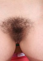 Hairy Tiffany opens her bush, Tiffany Naylor (tif055) ATK Natural & Hairy: Tiffany Naylor (Hairy Tiffany opens her bush)